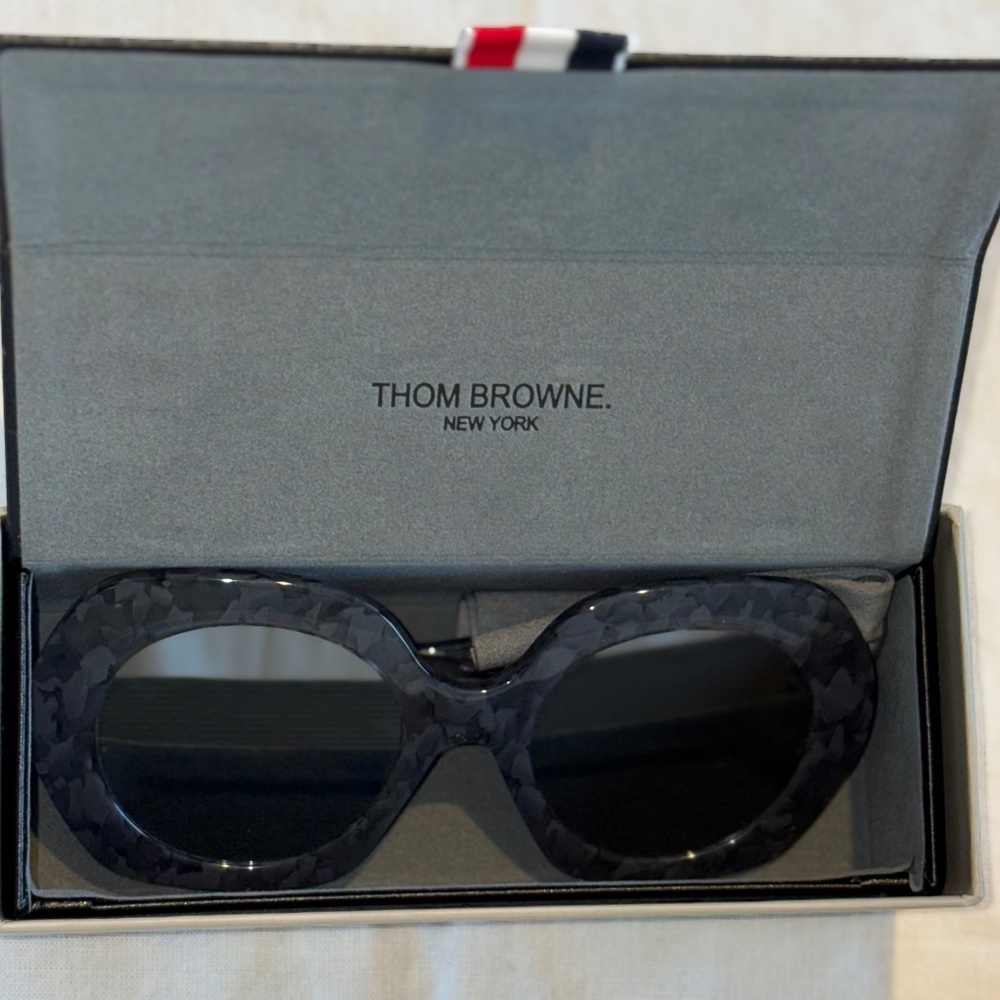 THOM BROWNE | Round Gray Tortoise Acetate Silver Mirror Lens Sunglasses | 54 mm - Picture 6 of 16